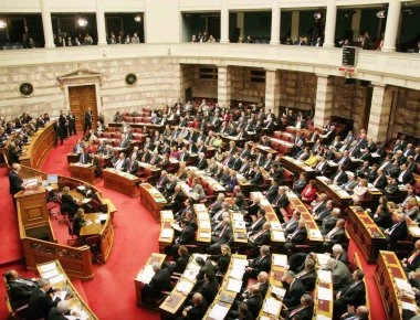 Τα νέα πρόσωπα στις κοινοβουλευτικές ομάδες της ΝΔ και του ΣΥΡΙΖΑ